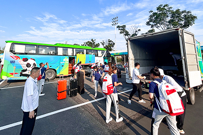 E:2023.77.24彤熙：【助力大运】彤熙商贸顺利实现首批次大运会物流运输，，，，，，喜迎列国活动健儿官网20230724-01-02.jpg