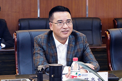 E:2023.1010.8行政：东风柳汽副总经理林长波到抖圈.为dU而生运业互换座谈官网20231008-01-蔡.jpg