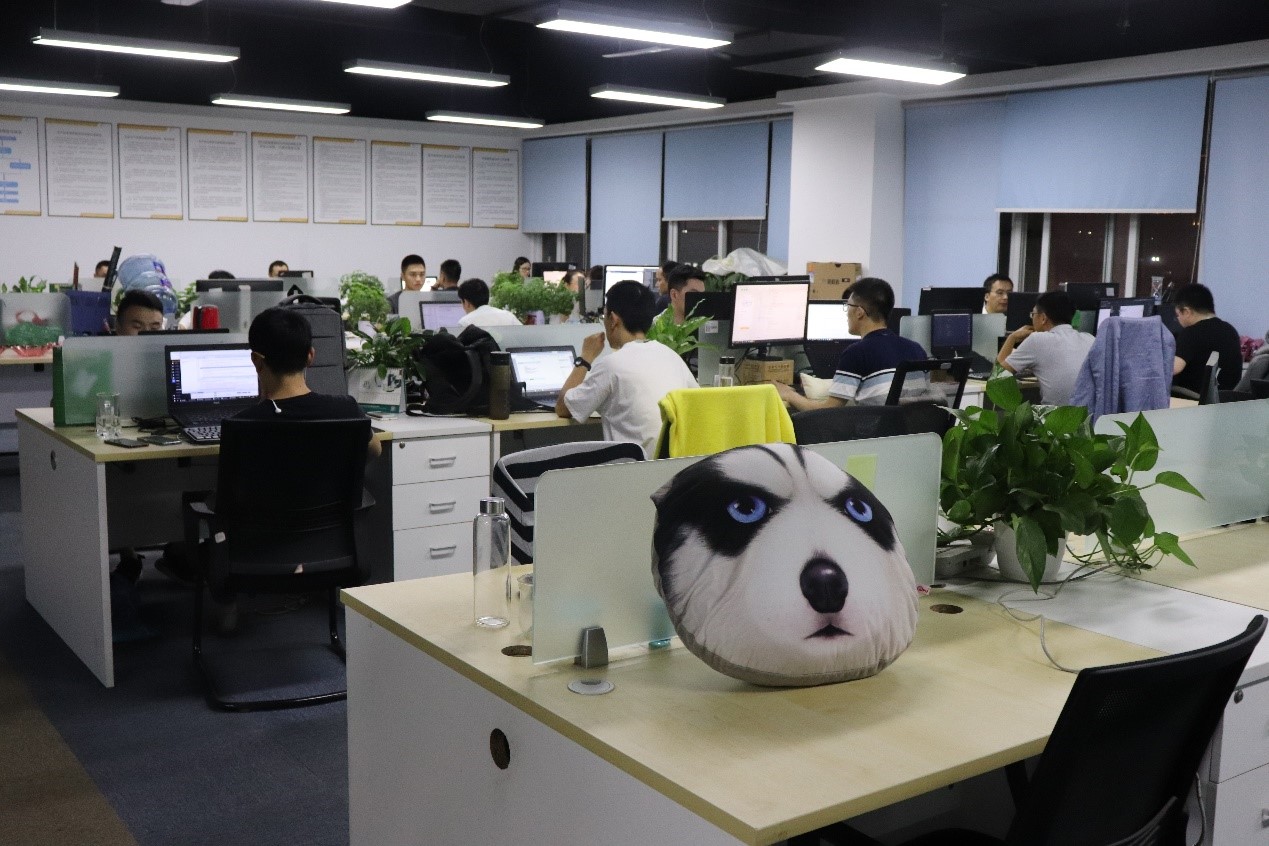 夜幕降一时，，，，，，，看得见的光