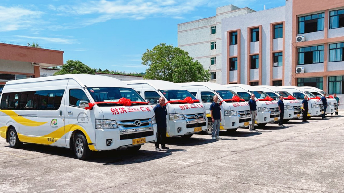 爱心护考，，，，，助梦起航
